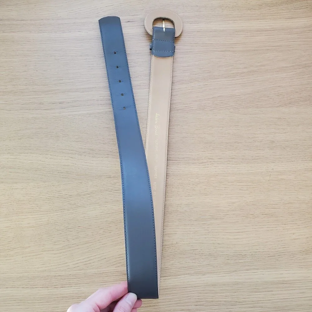 Vintage 80's Valerie Bared Gray Leather Belt